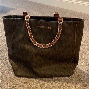 Michael kors purse